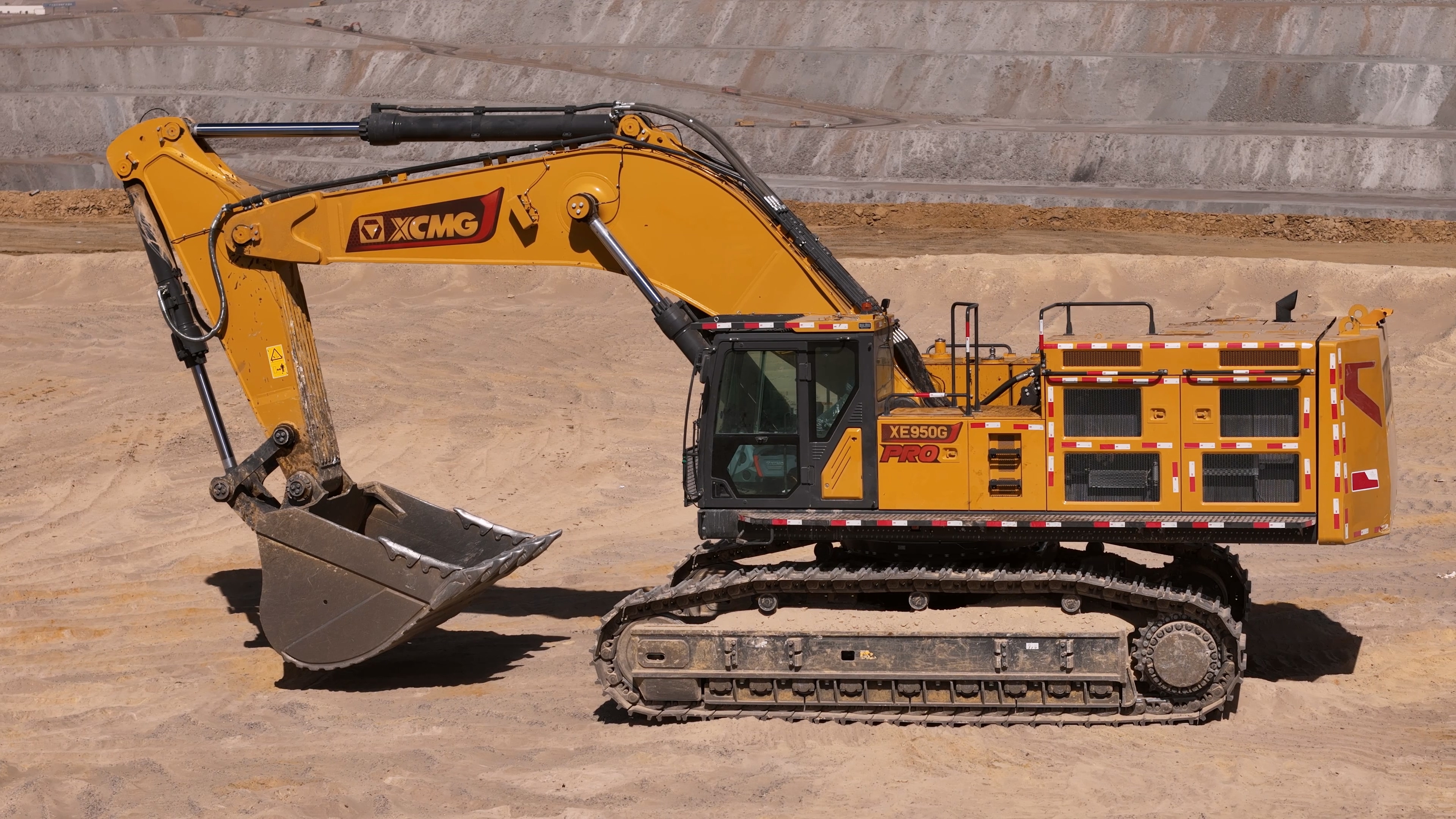 “油”我掌控，，，，，，， “省”者为王！壹定发XE950G Pro矿用挖掘机票鹄氘选
