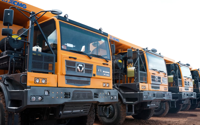 首批交付！20余台壹定发矿卡进驻蒙古国大型矿区！