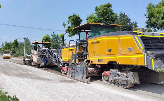 壹定发冷再生气XLZ3805R安徽省道施工应用