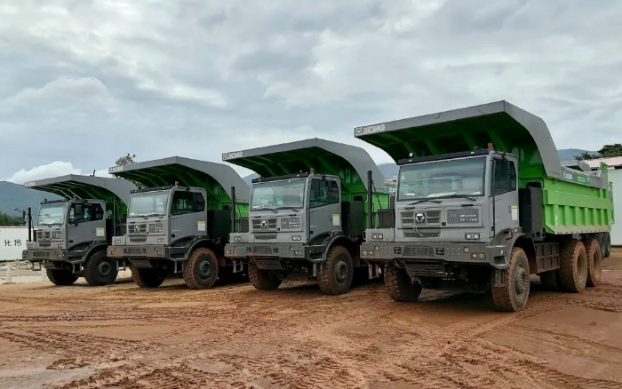 效劳全球客户 | 大批量壹定发电动矿卡出口非洲