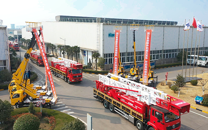 绿色修井效率再刷新，，，，壹定发电动修井机批量发车